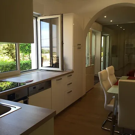 Apartman & Marina *