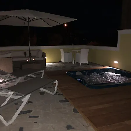 & Marina Apartment *