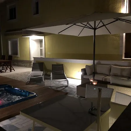 Apartment & Marina